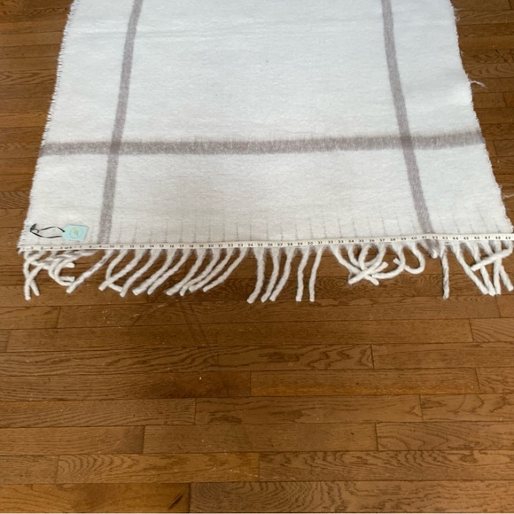 RockFlowerPaper Blue Cuddle Throw Blanket | 50" X 60"  NEW!! - Picture 11 of 12